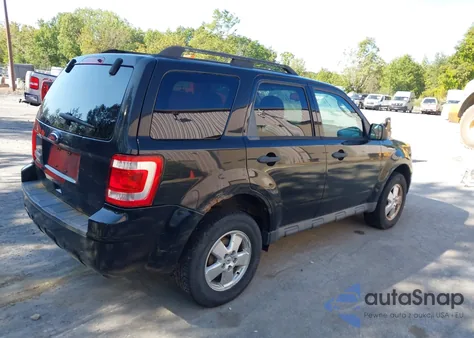 2011 Ford Escape Xlt z USA, uszkodzony, nr VIN 1FMCU9D72BKA12103